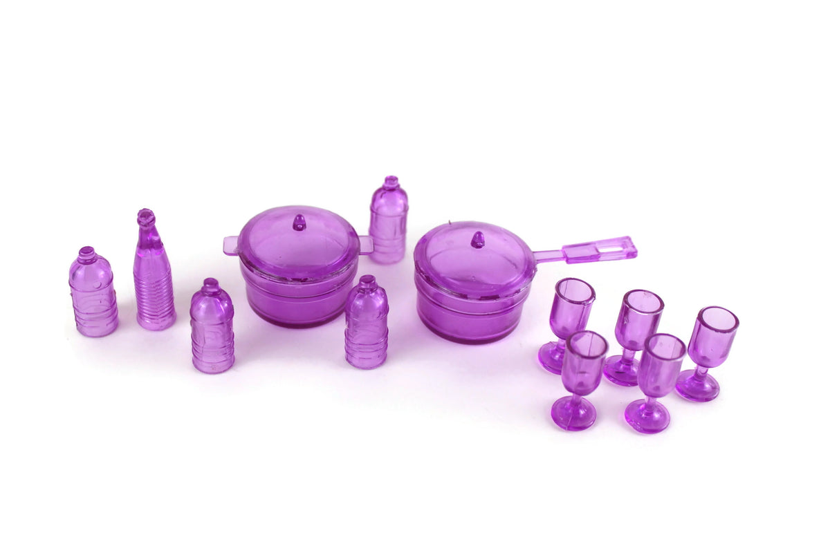 http://themustarddandelion.com/cdn/shop/products/PurplePlasticLargeScaleDollhouseCookwareandDrinkSet_1_1200x1200.jpg?v=1657591385