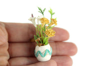 Vintage 1:12 Miniature Dollhouse White & Yellow Flower Arrangement in White & Blue Vase