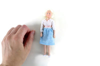 Vintage 1:12 Dollhouse Plastic Grandmother Grandma Figurine in White & Blue Printed Dress