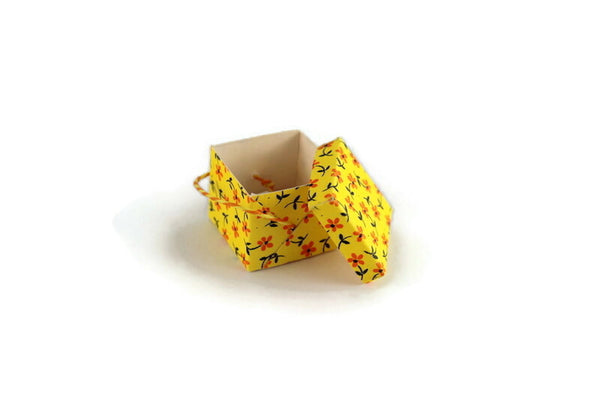 Vintage 1:12 Miniature Dollhouse Yellow Floral Hat Box or Gift Box