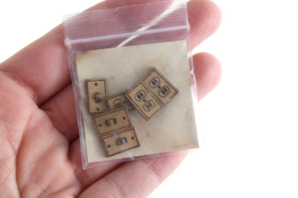 New Vintage 1:12 Miniature Dollhouse Set of 6 Wooden Light Switches & Wall Outlet Switch Plates