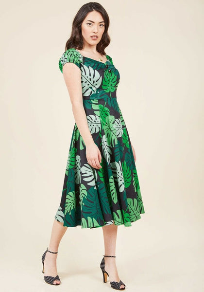 New Modcloth Green Palm Leaf "Tickle Me Picnic Dress" by Collectif, Si The Mustard Dandelion New Modcloth Green Palm Leaf "Tickle Me Picnic Dress" by Collectif, Si The Mustard Dandelion