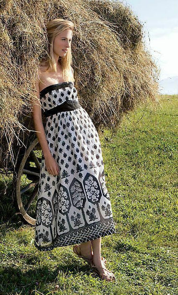 Anthropologie Black & White Print Maxi Anthropologie Black & White Print Maxi