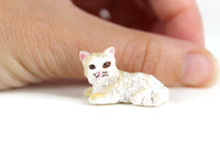 Vintage 1:12 Miniature Dollhouse Beige & White Cat Figurine