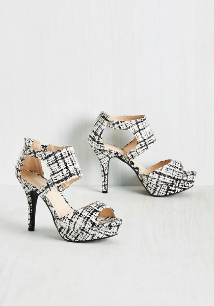 New Modcloth "Modern Your Horizons Heel" Black & White Abstract Print Shoes, Size 9