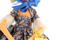 New Vintage 1:12 Dollhouse Williamsburg Lady Visitor Figurine by Peggy Nisbet