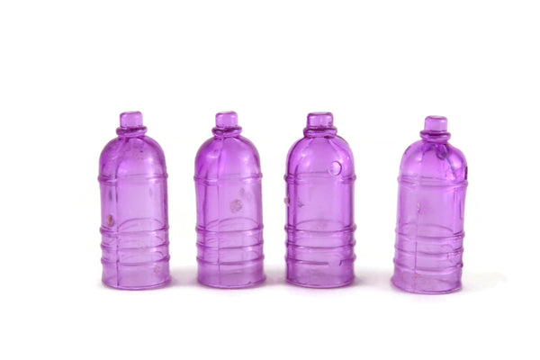 https://themustarddandelion.com/cdn/shop/products/PurplePlasticLargeScaleDollhouseCookwareandDrinkSet_10_grande.jpg?v=1657591381