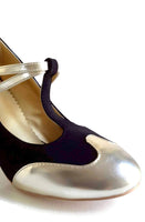 New Modcloth "Strut in the World T-Strap Heel", Black & Gold Glitter Heels, Size 9