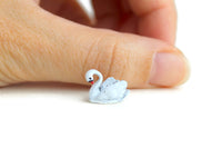 Vintage 1:12 Miniature Dollhouse White Metal Swan Figurine