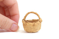 Vintage 1:12 Miniature Dollhouse Wicker Basket